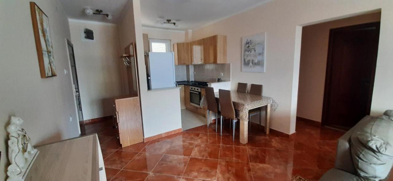 Apartmants Alexander Apartment Kotor Exterior photo